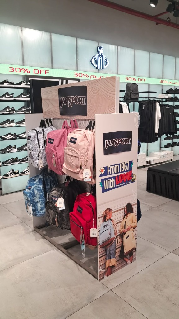 Editorial Fashion Retail Gondola